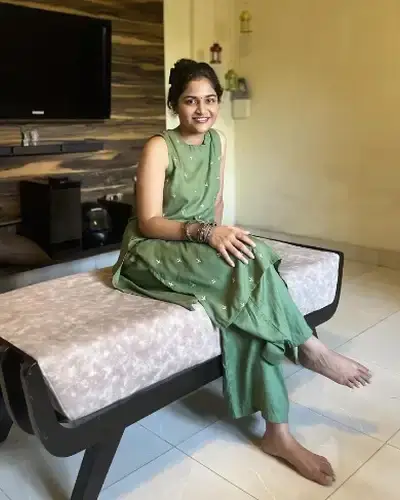 Mahrajganj Call Girls
